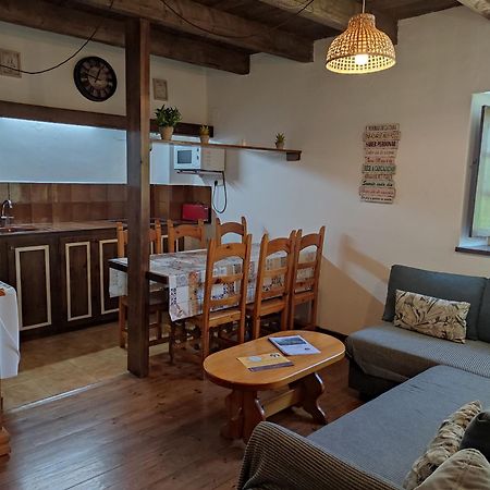Apartamento De La Marmota Eriste Luaran gambar